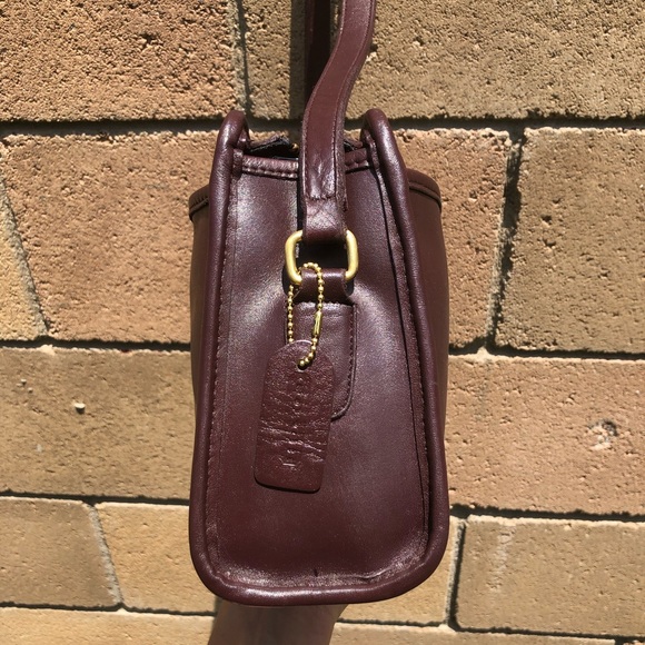 Vintage NYC Coach Swagger Bag 9820 - Picture 4 of 8